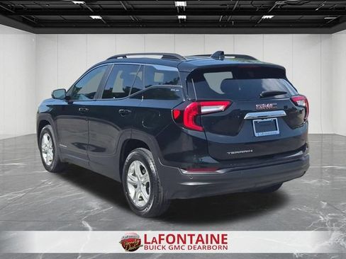 Used 2023 GMC Terrain SLE w/ Driver Convenience Package FWD image 3