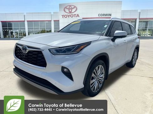 Used 2023 Toyota Highlander Platinum AWD/4WD image 7