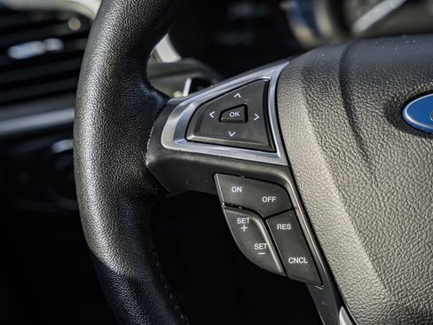 Used 2016 Ford Edge SEL w/ Equipment Group 201A image 29