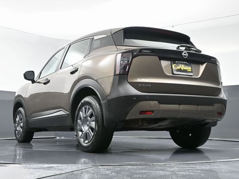 Used 2025 Nissan Kicks S image 48
