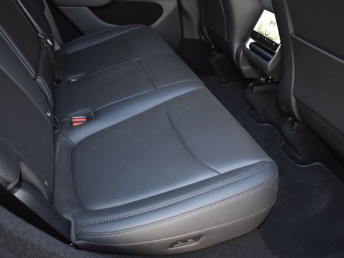 Used 2026 Tesla Model Y AWD image 15
