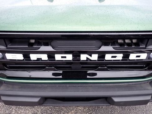 Certified 2025 Ford Bronco Outer Banks AWD/4WD image 12