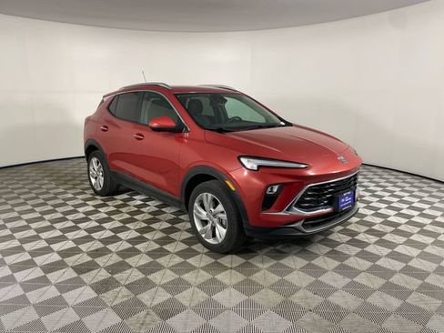 Used 2024 Buick Encore GX Preferred w/ Comfort Package AWD/4WD image 17