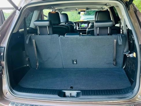 Used 2017 Toyota Highlander XLE w/ Carpet Mat Package AWD/4WD image 26