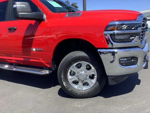 Used 2026 RAM 2500 Big Horn AWD/4WD image 3