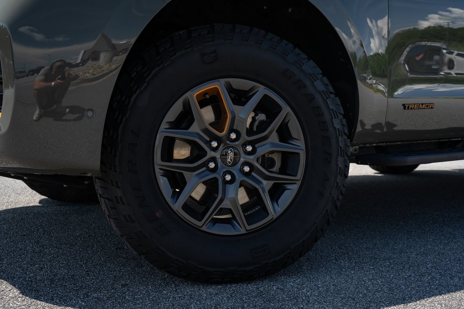 Used 2025 Ford Expedition Tremor AWD/4WD image 7