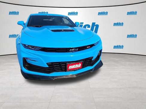 Certified 2023 Chevrolet Camaro SS RWD image 8