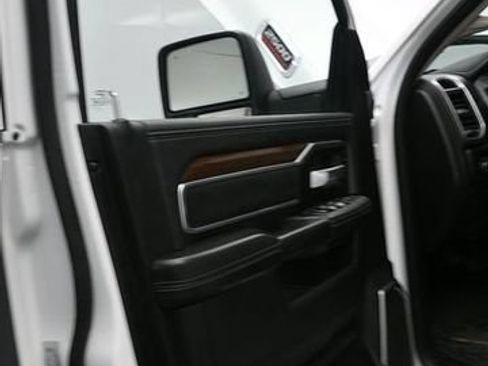 Used 2024 RAM 2500 Laramie AWD/4WD image 21