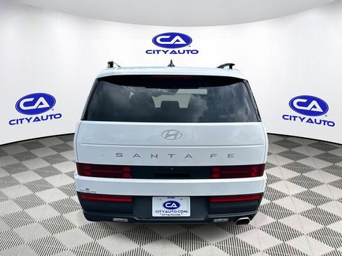 Used 2025 Hyundai Santa Fe SEL FWD image 5