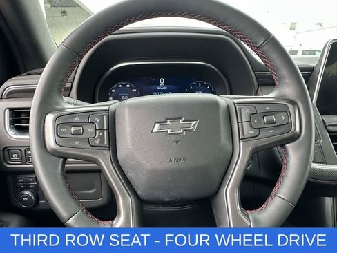 Used 2024 Chevrolet Suburban RST w/ Luxury Package image 9