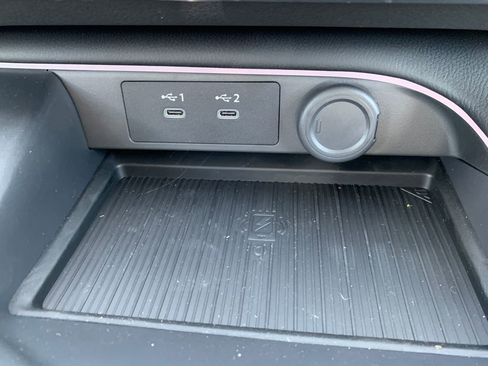 New 2026 Nissan Sentra SR w/ SR Premium Package FWD image 15