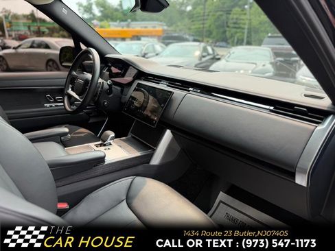 Used 2025 Land Rover Range Rover SE AWD/4WD image 26