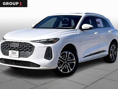 Used 2025 Audi Q5 Premium w/ Convenience Package