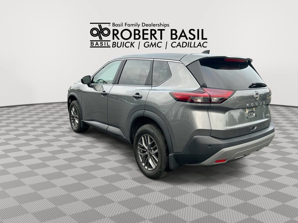 Used 2023 Nissan Rogue S AWD/4WD image 6