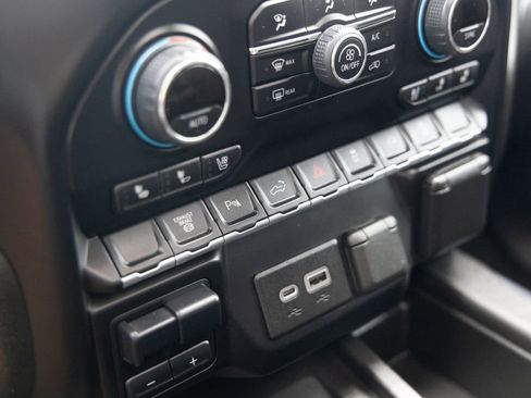 Used 2022 Chevrolet Silverado 3500 High Country w/ Z71 Off-Road Package image 34