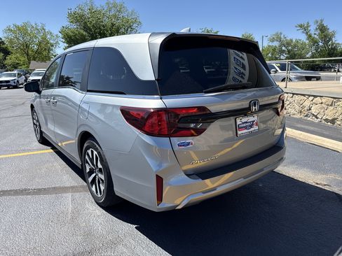 Used 2025 Honda Odyssey EX-L image 7