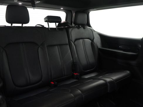 Used 2023 Jeep Wagoneer Series II w/ Premium Group I image 14