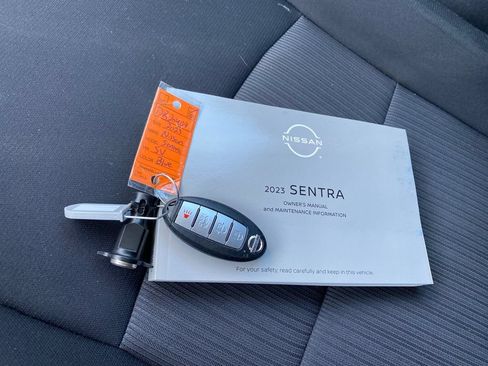 Used 2023 Nissan Sentra SV FWD image 39