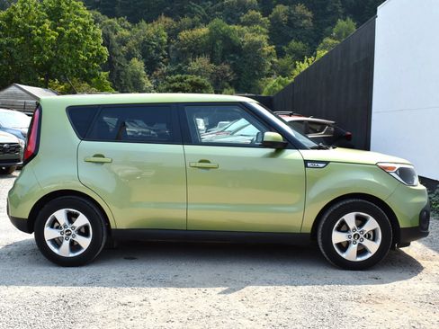 Used 2018 Kia Soul FWD image 6