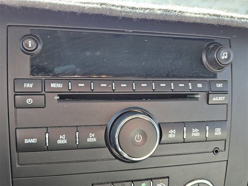 Used 2008 Chevrolet Silverado 2500 LT w/ 2LT Convenience Package image 20