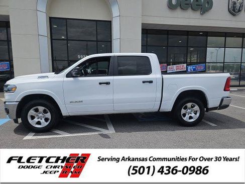 Certified 2025 RAM 1500 Big Horn AWD/4WD image 1