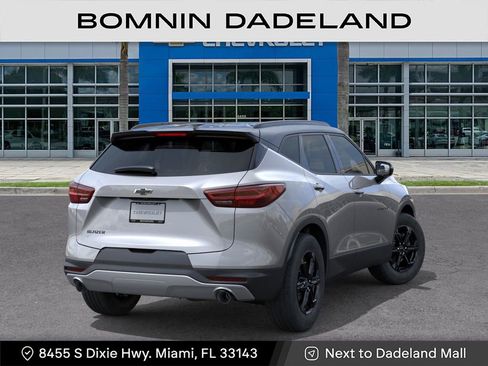 New 2025 Chevrolet Blazer LT w/ Midnight/Sport Edition FWD image 5