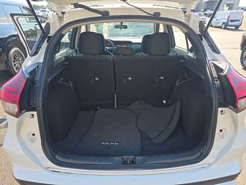 Used 2025 Nissan Kicks Play S FWD image 7