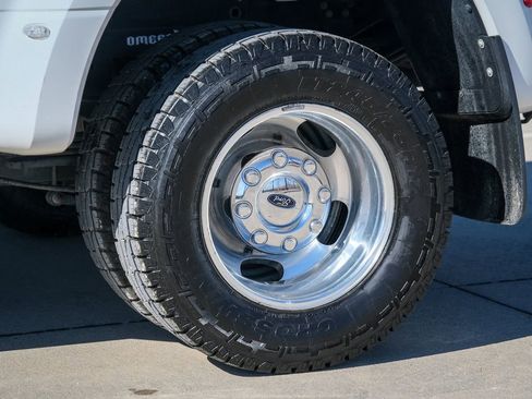 Used 2020 Ford F350 Lariat w/ Lariat Ultimate Package image 14