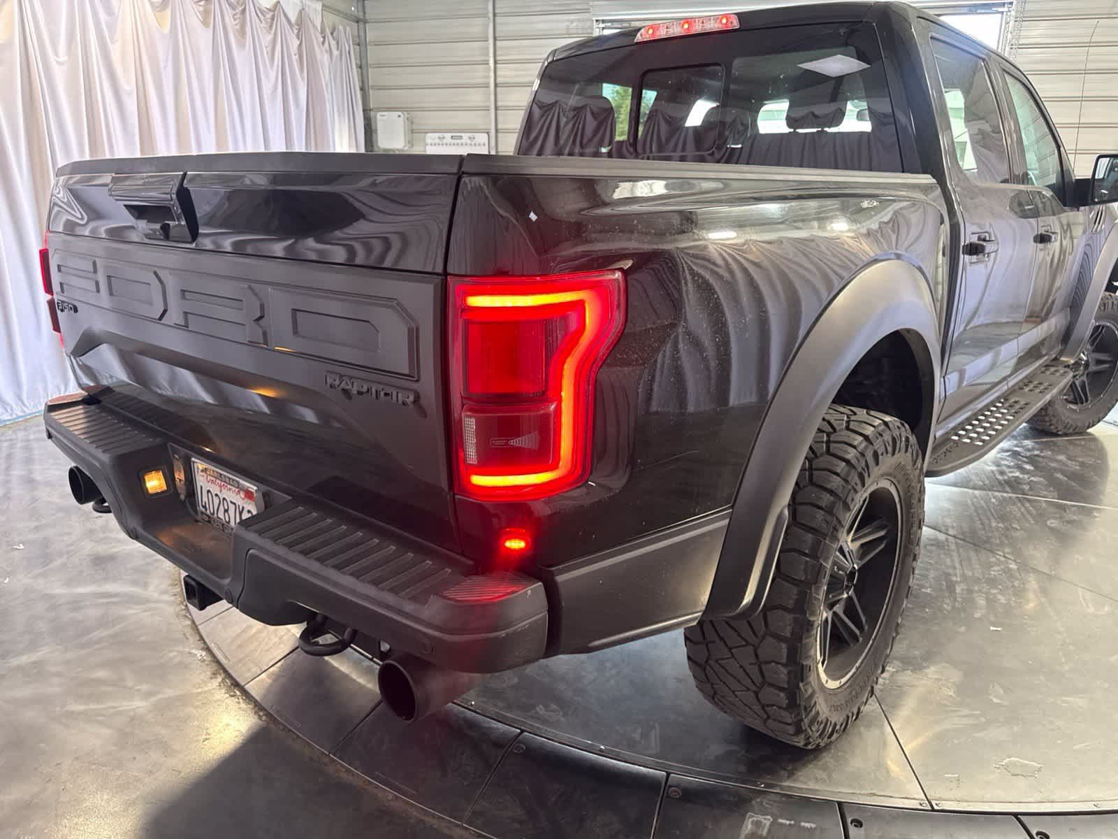Used 2018 Ford F150 Raptor w/ Equipment Group 802A Luxury AWD/4WD image 5