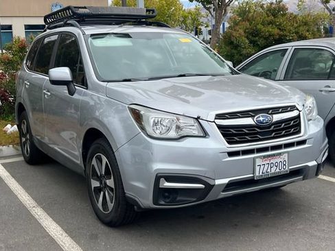 Used 2018 Subaru Forester 2.5i Premium AWD/4WD image 5