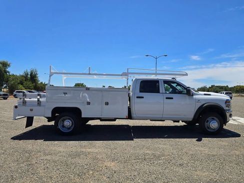 New 2026 RAM 5500 Tradesman w/ Safety Group AWD/4WD image 7