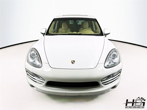Used 2014 Porsche Cayenne image 3