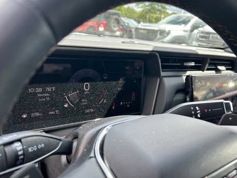 New 2026 GMC Terrain AT4 AWD/4WD image 23