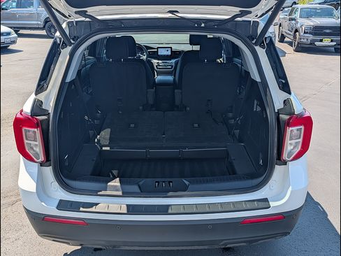 Certified 2023 Ford Explorer XLT AWD/4WD image 8