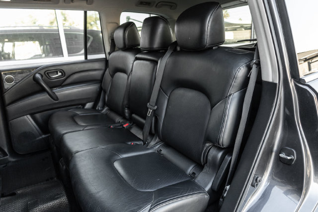 Used 2023 INFINITI QX80 Luxe w/ Cargo Package RWD image 12