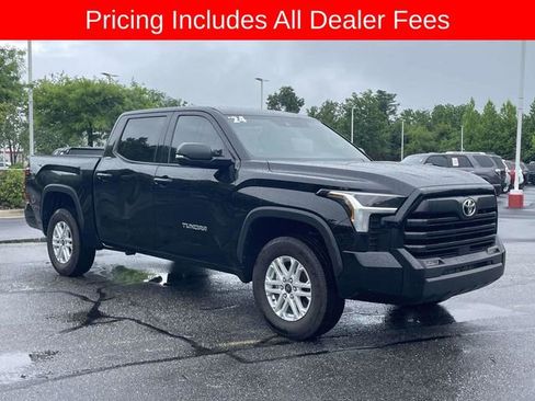 Used 2024 Toyota Tundra SR5 w/ SR5 Premium Package AWD/4WD image 8