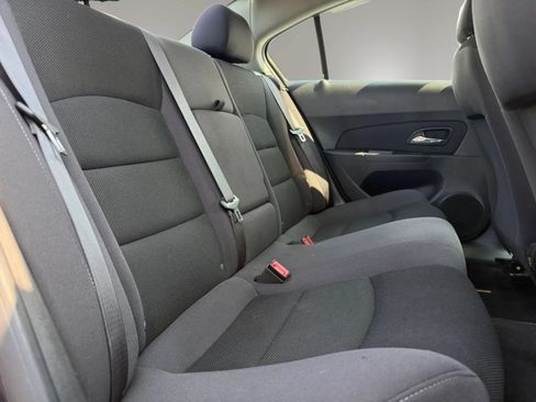 Used 2014 Chevrolet Cruze LT FWD image 29