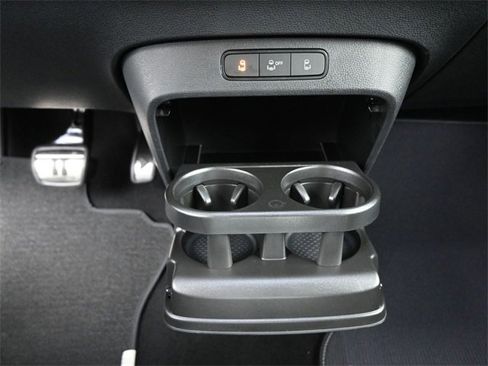 New 2025 Volkswagen ID. Buzz Pro S image 9