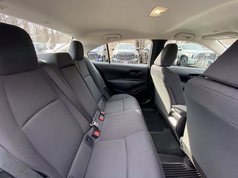 Used 2025 Toyota Corolla LE image 27
