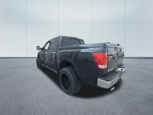 Used 2008 Nissan Titan LE w/ Tow Pkg AWD/4WD image 8