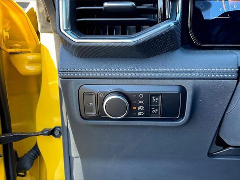 Used 2024 Ford Mustang GT Premium image 33