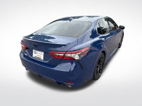 Used 2023 Toyota Camry XSE FWD image 5