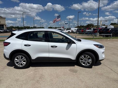 Used 2022 Ford Escape S FWD image 17