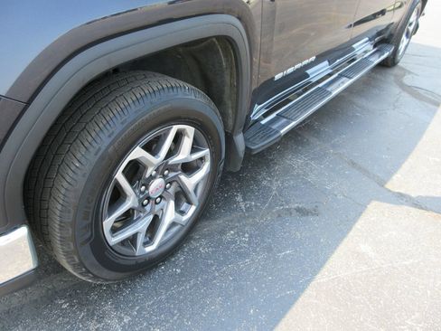 Certified 2023 GMC Sierra 1500 SLT w/ SLT Premium Plus Package AWD/4WD image 15