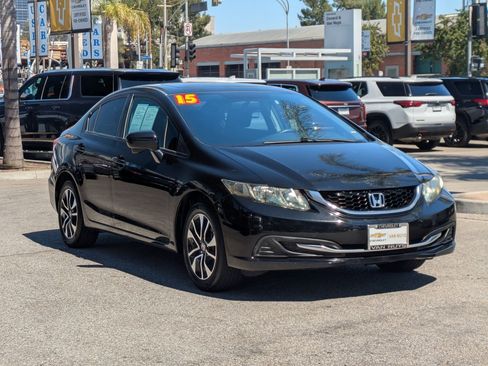 Used 2015 Honda Civic EX image 3