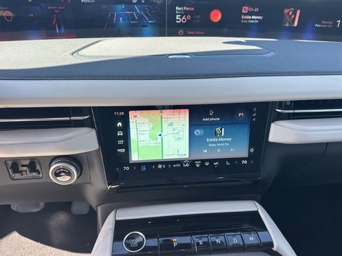 New 2026 Lincoln Navigator Reserve image 22