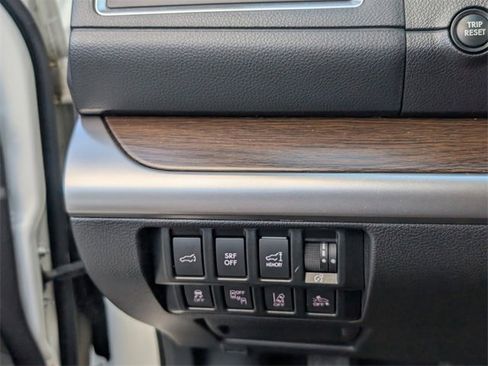 Used 2017 Subaru Outback 3.6R Touring image 25