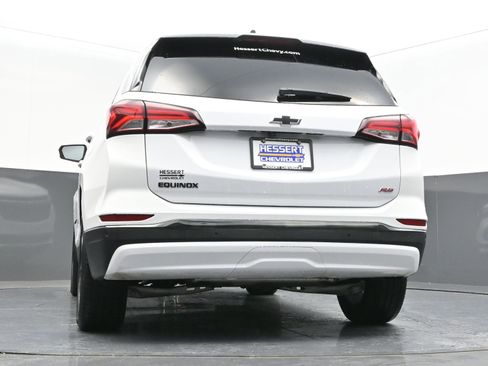 Used 2023 Chevrolet Equinox RS FWD image 41