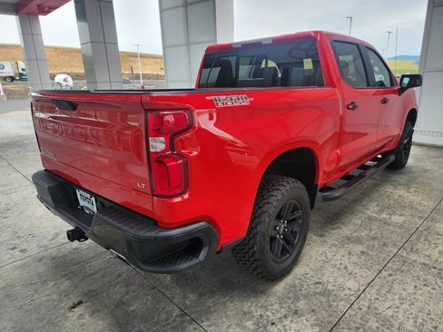 Used 2020 Chevrolet Silverado 1500 LT Trail Boss AWD/4WD image 7