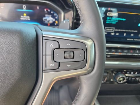 Used 2024 Chevrolet Silverado 1500 LT Trail Boss w/ Convenience Package II AWD/4WD image 34